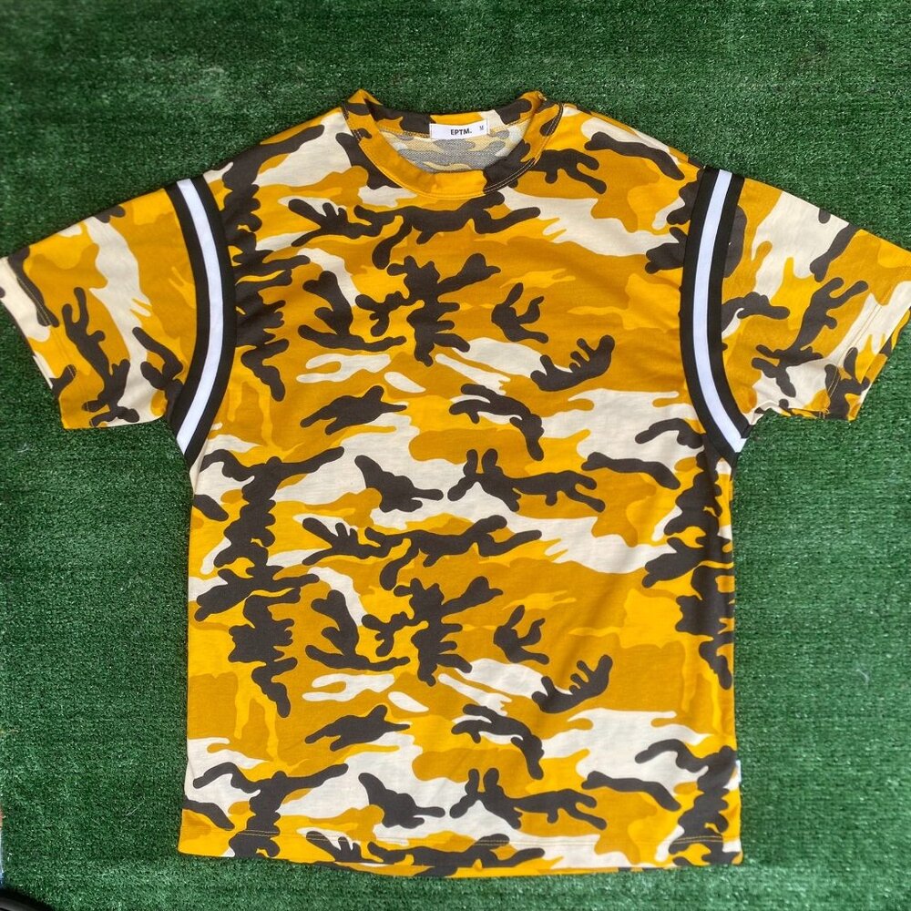 Vintage Y2K Yellow Woodland Camo T-Shirt Army Military Punk M Streetwear NWT